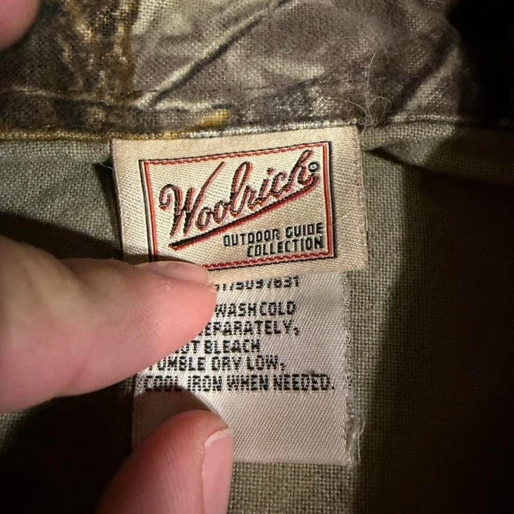 Vintage Woolrich Outdoor Guide Collection Realtree Camouflage Hunting Button Up